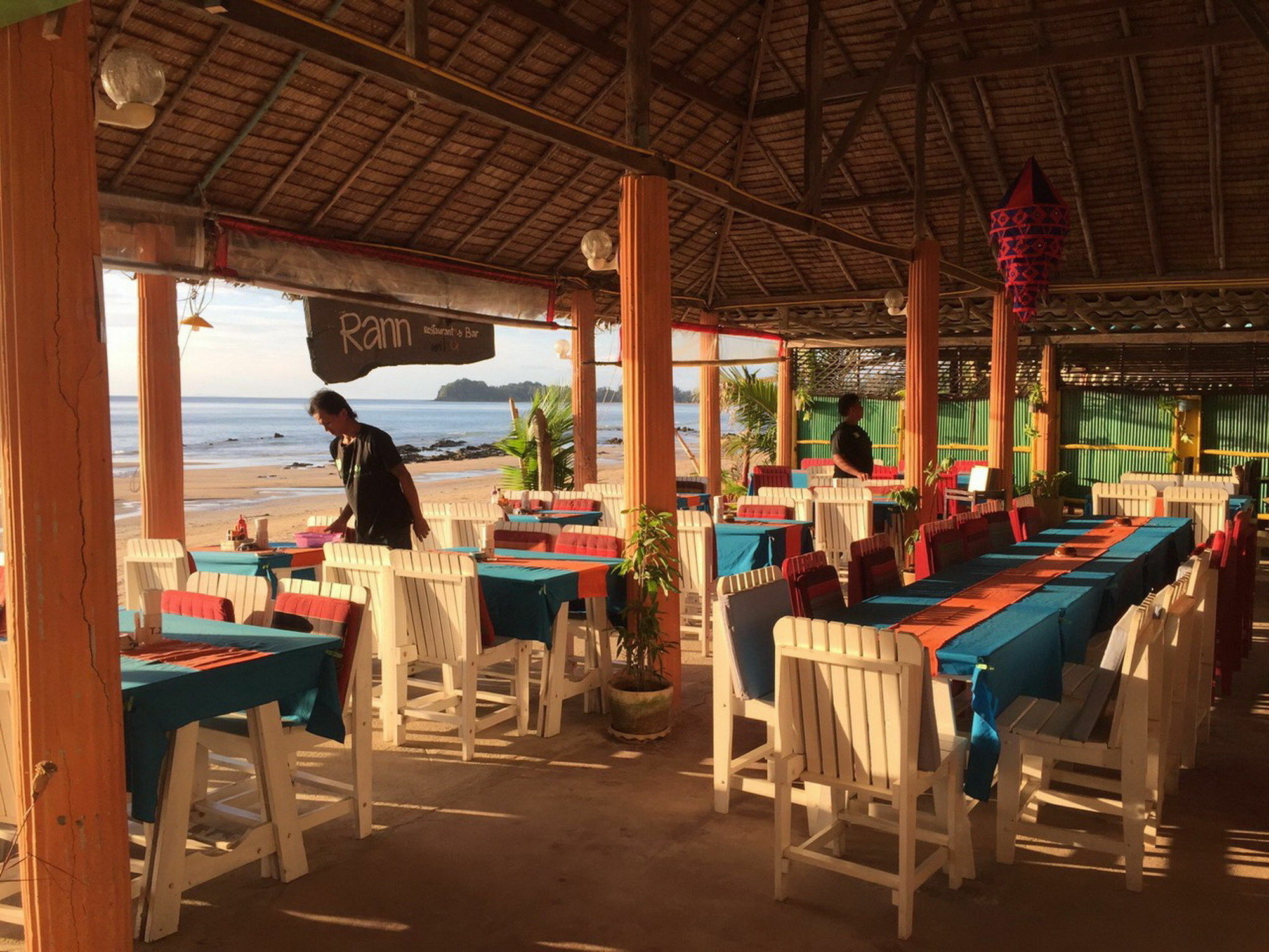 Rann Chalet Beach Side Ko Lanta Kültér fotó